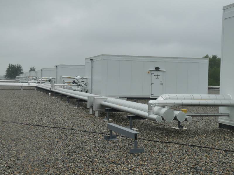Penthouse rooftop evaporators for Distribution Center